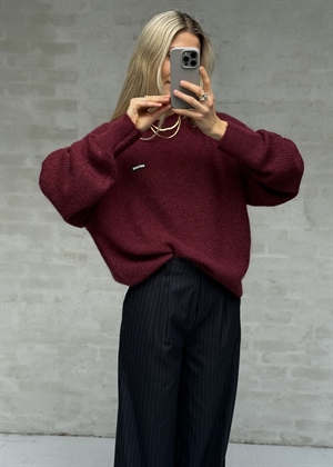 Light Logo strik Zinfandel ROTATE By Birger Christensen 